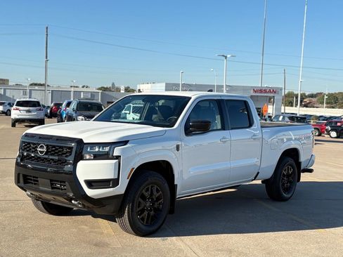 New 2026 Nissan Frontier SV w/ Tow Package image 4