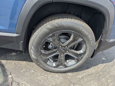 New 2026 Chevrolet Equinox LT w/ Convenience Package II image 23