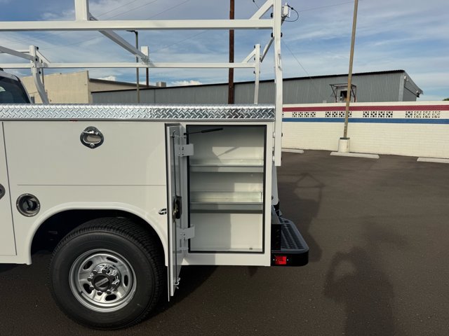 New 2027 Ford F250 XL w/ XL Chrome Package AWD/4WD image 14