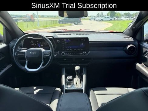 Certified 2025 Chevrolet Colorado Trail Boss AWD/4WD image 7