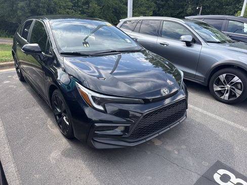 Used 2024 Toyota Corolla SE FWD image 38