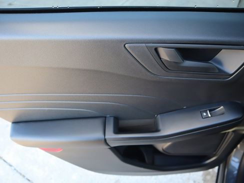 New 2026 Ford Escape Active w/ Cold Weather Package FWD image 16