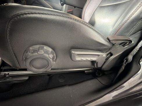 Used 2020 Jeep Wrangler Unlimited Rubicon w/ Dual Top Group image 14