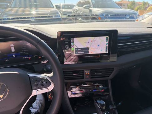 Certified 2025 Volkswagen Jetta S image 7