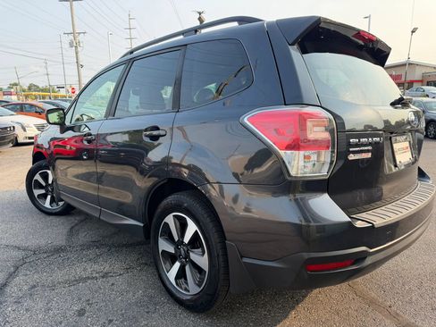 Used 2018 Subaru Forester 2.5i Premium AWD/4WD image 10