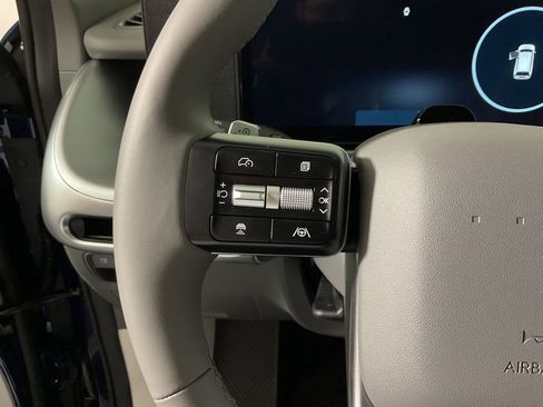 New 2026 Hyundai Ioniq 9 SE image 27