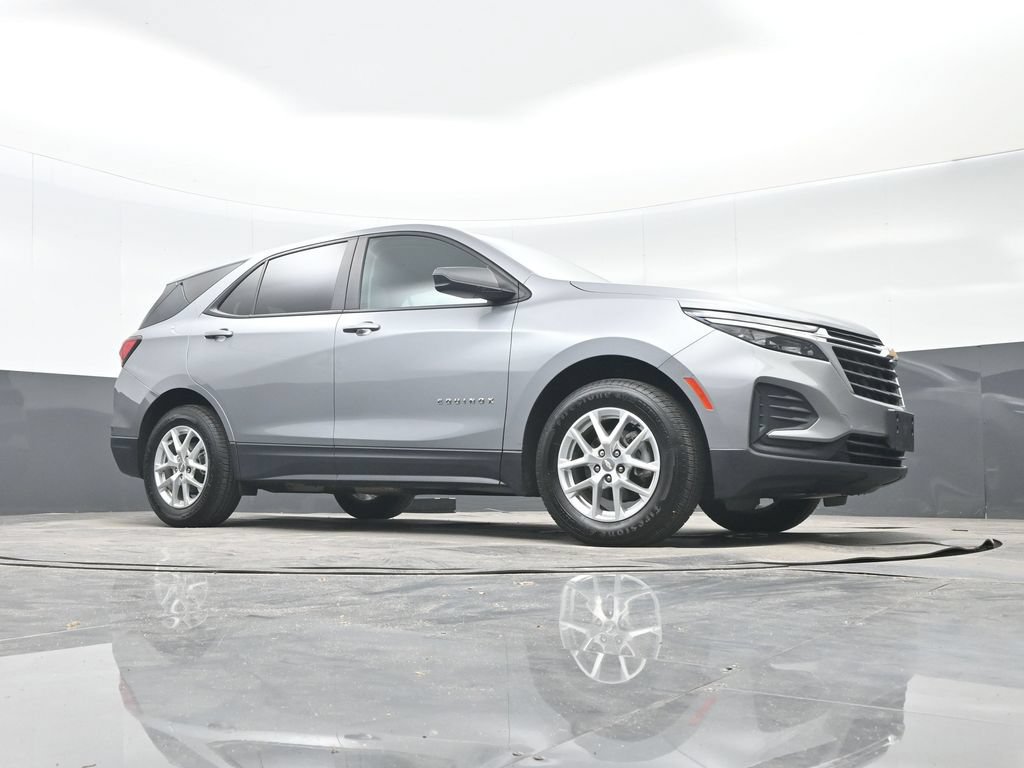 Used 2023 Chevrolet Equinox LS FWD image 41