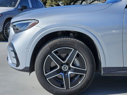 Certified 2025 Mercedes-Benz GLC 300 4MATIC image 10