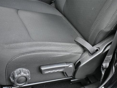 Certified 2022 Jeep Gladiator Willys image 15