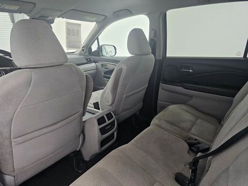 Used 2020 Honda Pilot EX image 30