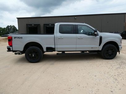 New 2026 Ford F350 Lariat w/ Black Appearance Package
