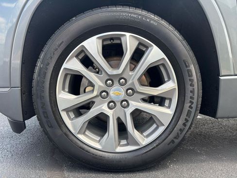 Used 2020 Chevrolet Traverse Premier AWD/4WD image 41