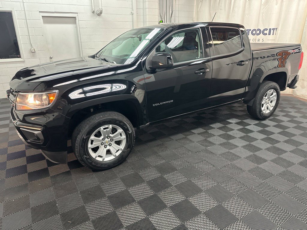 Used 2022 Chevrolet Colorado LT w/ LT Convenience Package AWD/4WD image 5