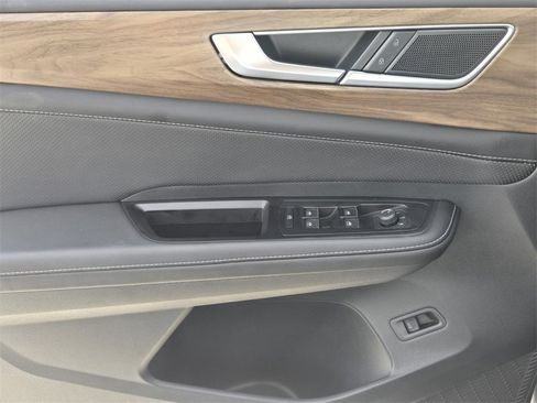 Certified 2025 Volkswagen Atlas SE w/ Panoramic Sunroof Package image 30