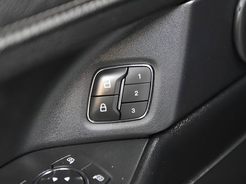 Used 2021 Ford Expedition Limited image 19