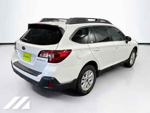Used 2019 Subaru Outback 2.5i Premium AWD/4WD image 5