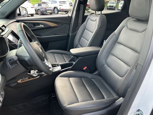 Used 2023 Chevrolet TrailBlazer ACTIV w/ Sun and Liftgate Package image 22