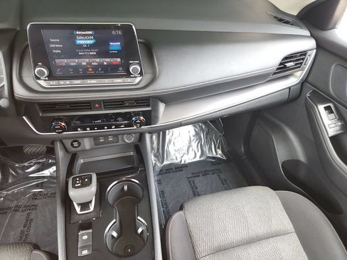 Used 2026 Nissan Rogue SV FWD image 17