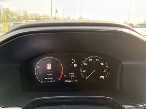 Used 2025 Honda CR-V EX-L image 17