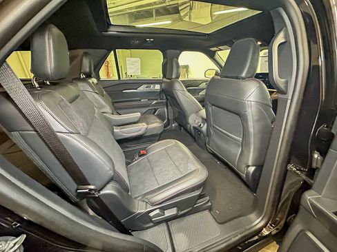 New 2026 Ford Explorer ST w/ Sun And Sound Package AWD/4WD image 4