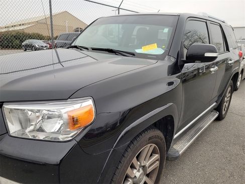 Used 2013 Toyota 4Runner Limited image 10