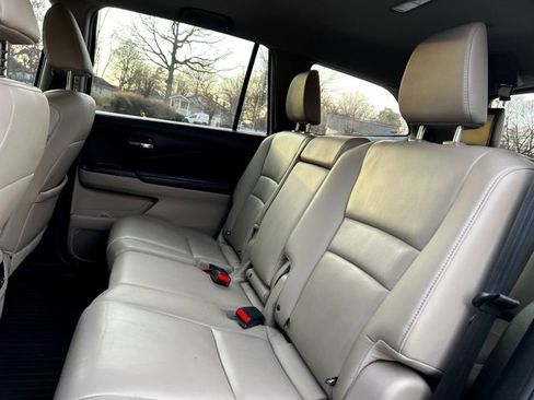Used 2018 Honda Pilot EX-L image 18
