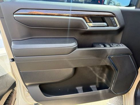 Used 2023 GMC Sierra 1500 Elevation RWD image 6