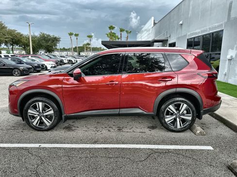 Used 2024 Nissan Rogue SL w/ SL Premium Package FWD image 5