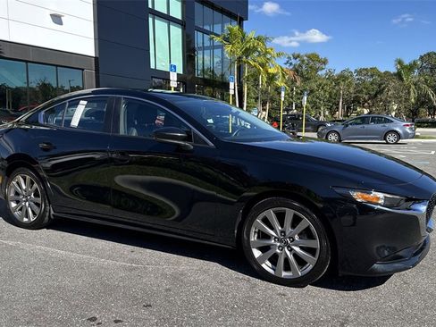 Used 2020 MAZDA MAZDA3 Sedan w/ Preferred Package image 7