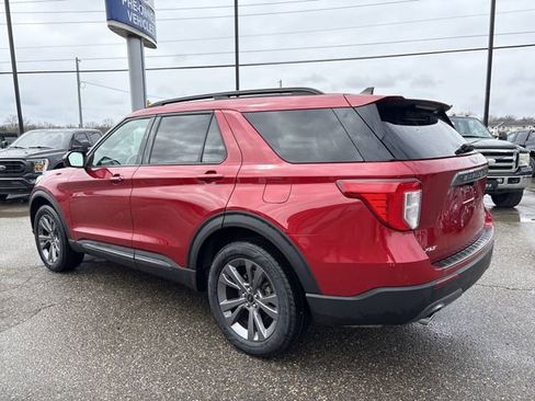 Certified 2023 Ford Explorer XLT w/ Equipment Group 202A image 18