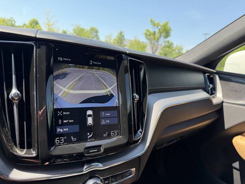 Used 2019 Volvo XC60 T5 Inscription image 23