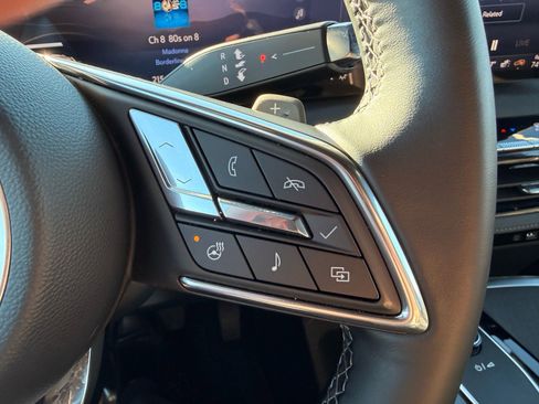 Used 2025 Buick Enclave Preferred image 21