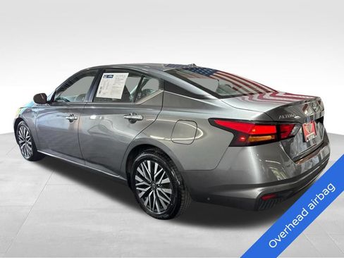 Used 2024 Nissan Altima 2.5 SV FWD image 7