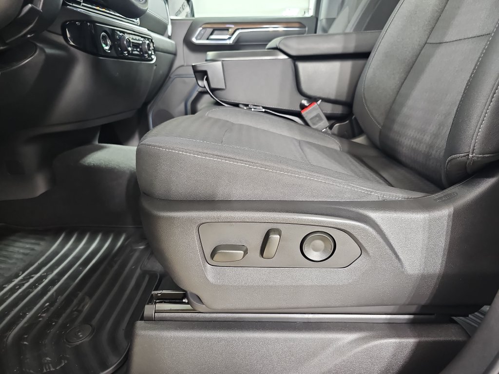 Certified 2023 Chevrolet Silverado 1500 LT AWD/4WD image 34