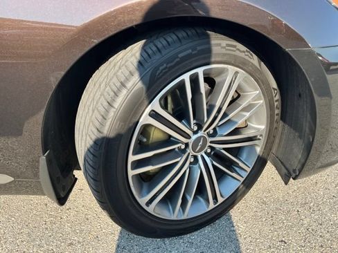 Used 2018 Genesis G80 3.8 RWD image 16