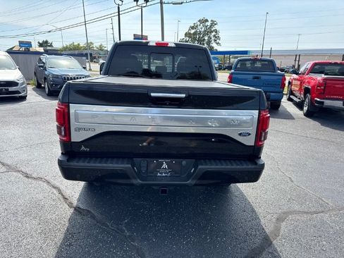 Used 2017 Ford F150 Platinum w/ Equipment Group 701A Luxury AWD/4WD image 5