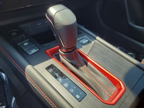 New 2025 Nissan Kicks SR FWD image 28