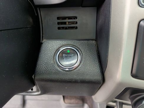 Used 2020 Ford F150 Lariat w/ Equipment Group 502A Luxury AWD/4WD image 28