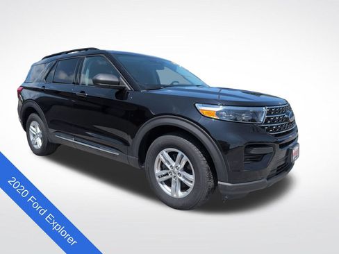 Used 2020 Ford Explorer XLT AWD/4WD image 1
