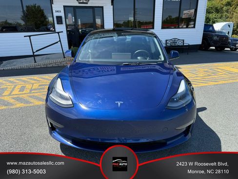 Used 2023 Tesla Model 3 Standard Range RWD image 2