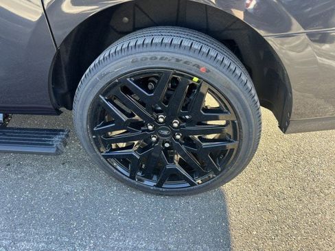 New 2026 Ford Expedition Max Platinum w/ Stealth Performance Package image 22