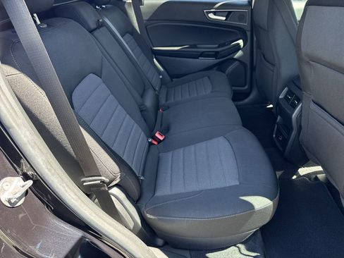 Used 2021 Ford Edge SE w/ Cargo Accessory Package image 15