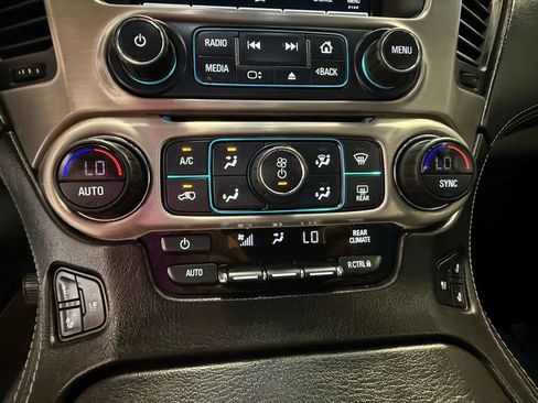 Used 2020 GMC Yukon XL Denali RWD image 41