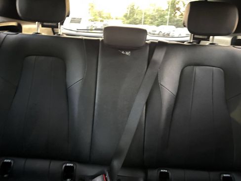 Used 2025 Mercedes-Benz GLA 250 image 38
