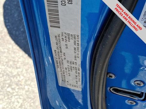 Used 2025 Jeep Compass Limited image 23