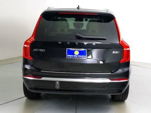 Used 2023 Volvo XC90 B5 Plus w/ Protection Package Premier AWD/4WD image 4