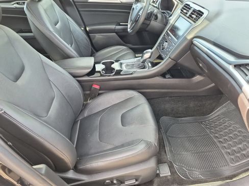 Used 2015 Ford Fusion Titanium FWD image 23