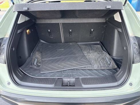 Used 2024 Chevrolet Trax ACTIV w/ Sunroof Package FWD image 29