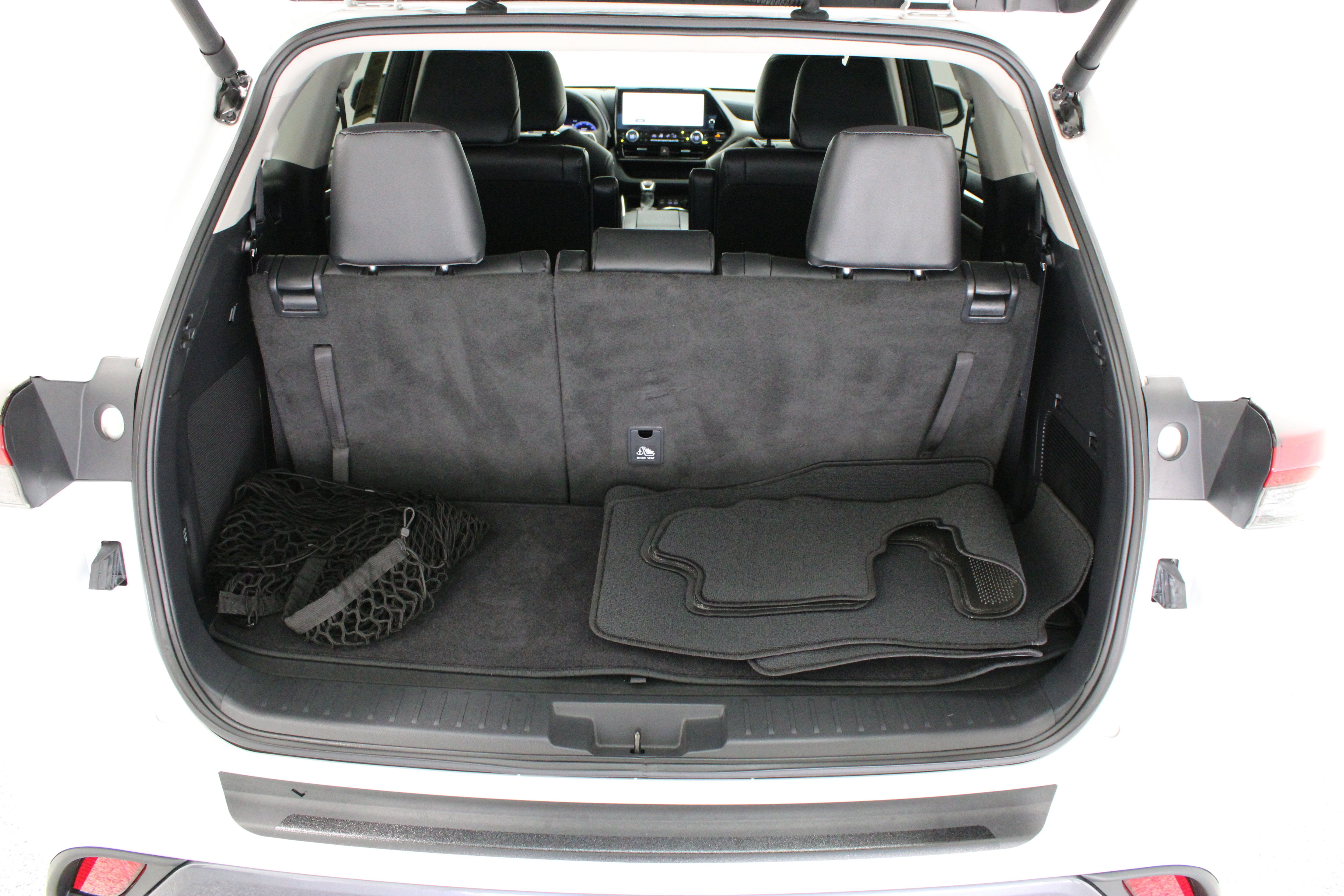 Used 2026 Toyota Highlander Limited AWD/4WD image 35