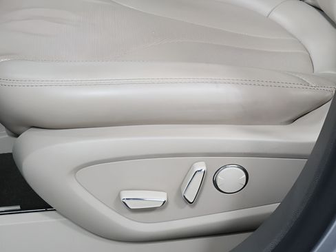 Used 2023 Lincoln Nautilus Reserve w/ Equipment Group 201A AWD/4WD image 22